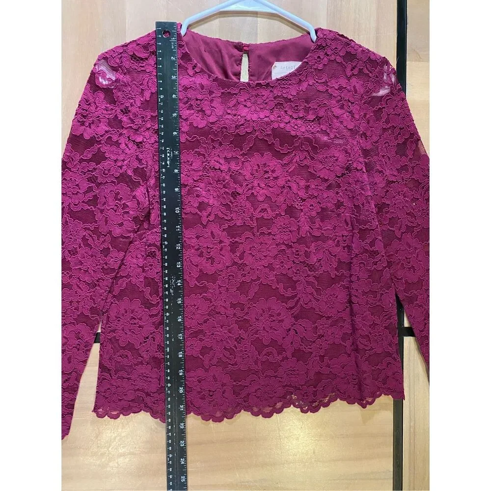 Artelier Nicole Miller Lace Long‎ Sleeve Top